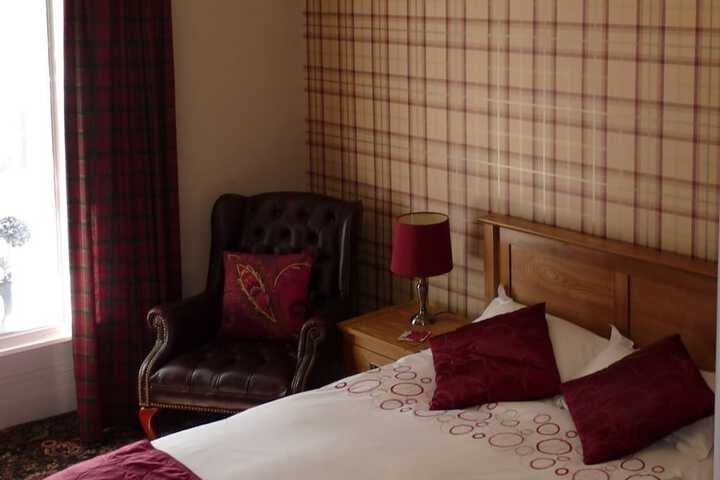 Room 9 of 42