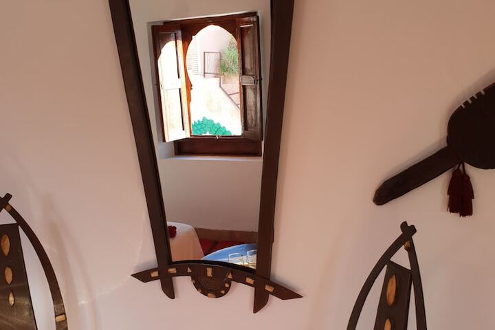 Room 6 of 96
