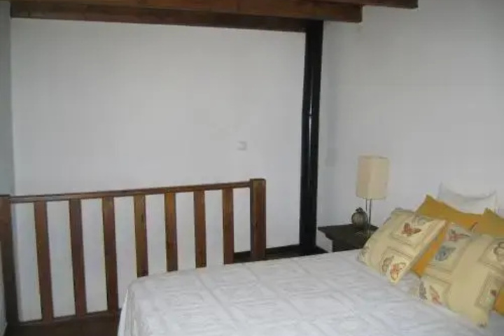 Room 2 of 12