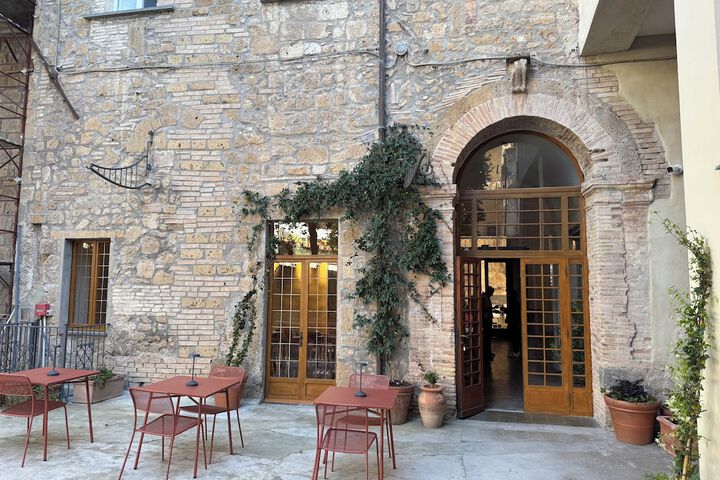 Hotel Entry