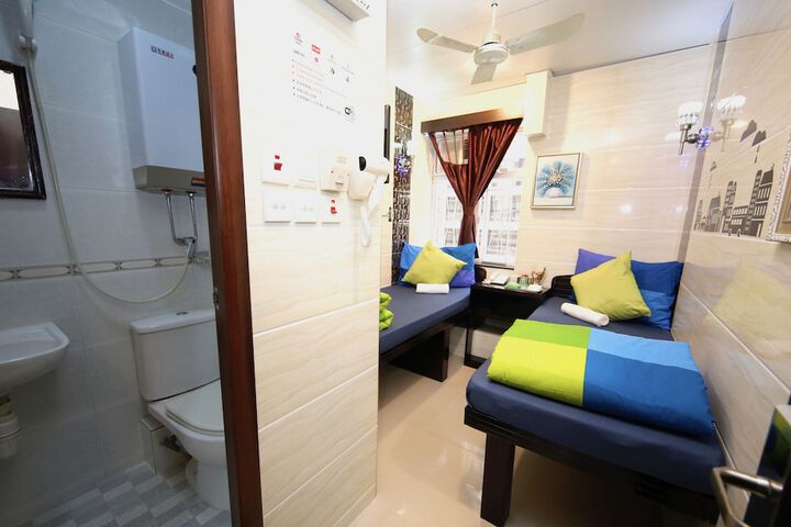 Room 48 of 119
