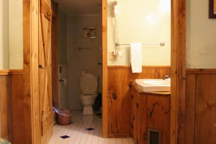 Room 124 of 165