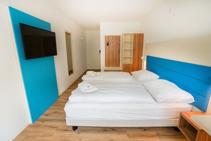 Room 10 of 21