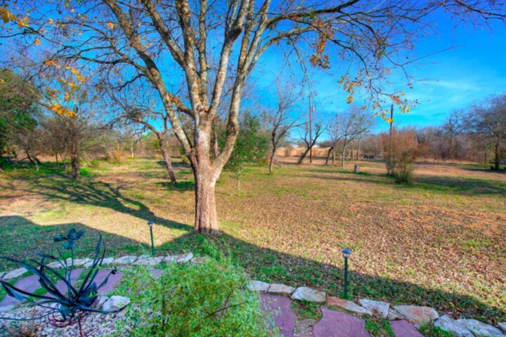 Property Grounds 29 of 35