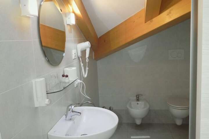 Room 20 of 61