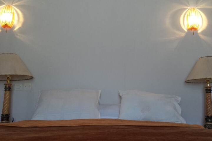 Room 3 of 51