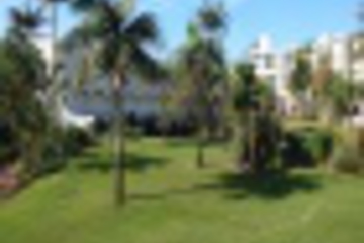 Hotel Exterior 27 of 324