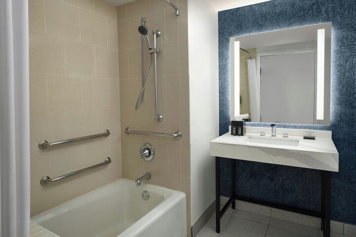 Room 12 of 47