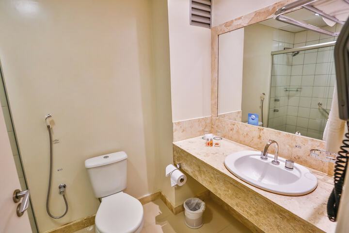 Clean Restrooms