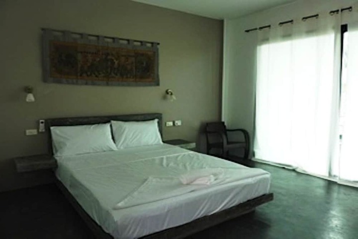 Room 4 of 46