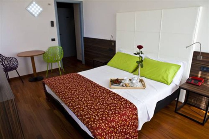 Room 20 of 44