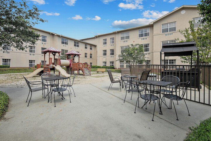 BBQ/picnic area