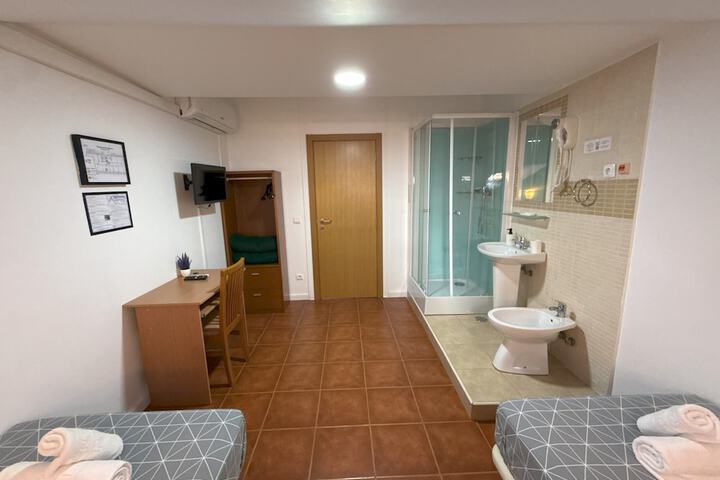 Room 113 of 157