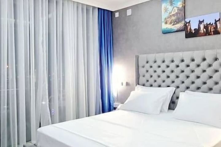 Room 8 of 29