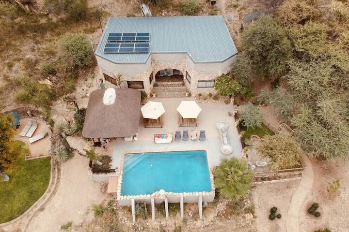 Pool Hotel