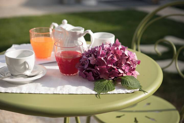 Breakfast/Coffee Service 39 of 49