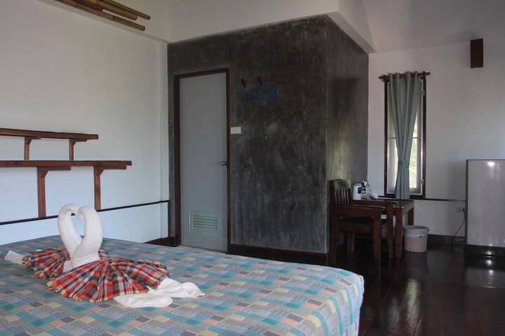 Room 17 of 117