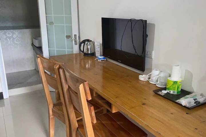 Room 4 of 55