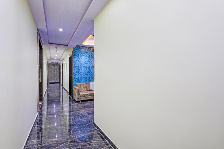 Hotel O Golden Near Haroni Road