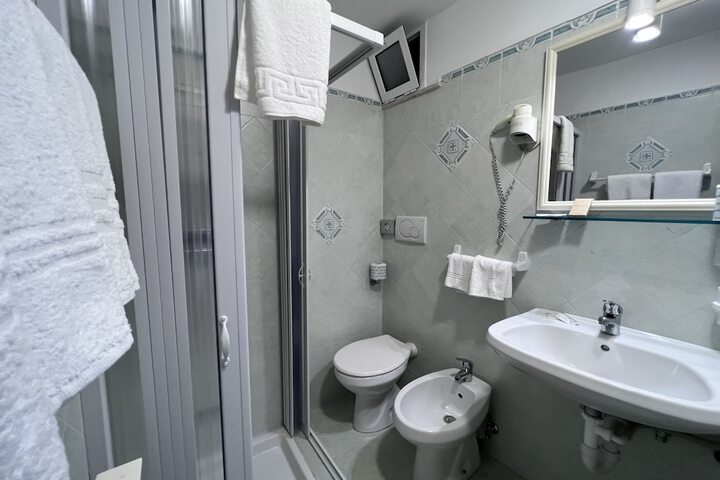 Room 44 of 78