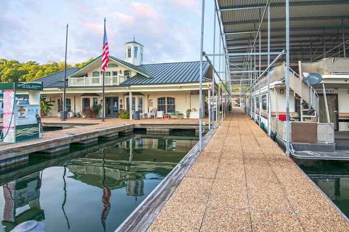 Property Grounds 36 of 41