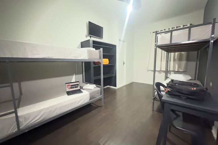 Room 6 of 43