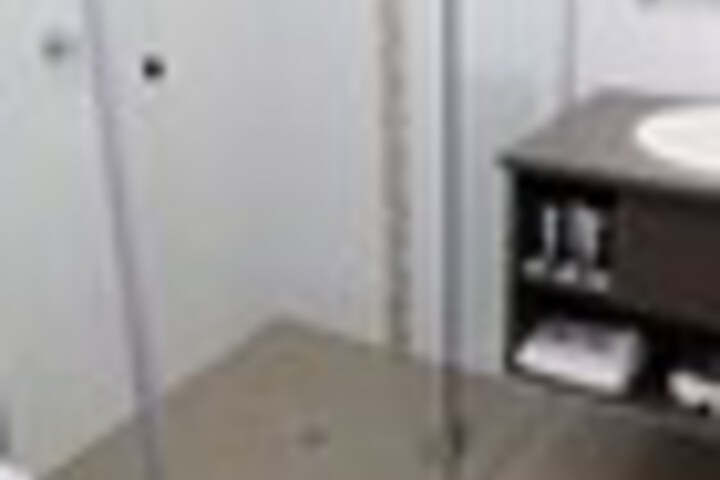 Room 74 of 144