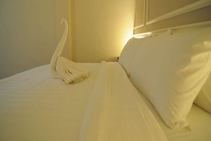 Room 8 of 31