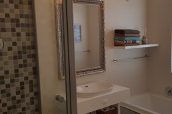Room 2 of 29