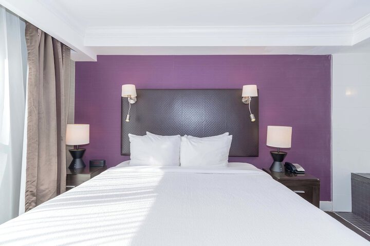 Room 25 of 67