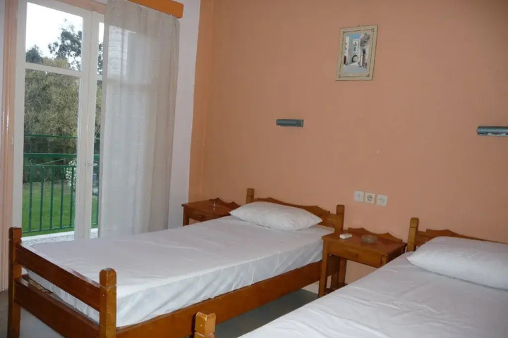 Room 3 of 11