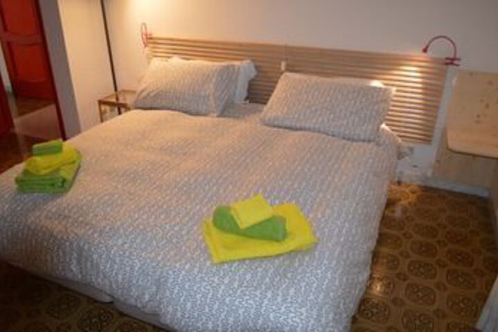 Room 14 of 24