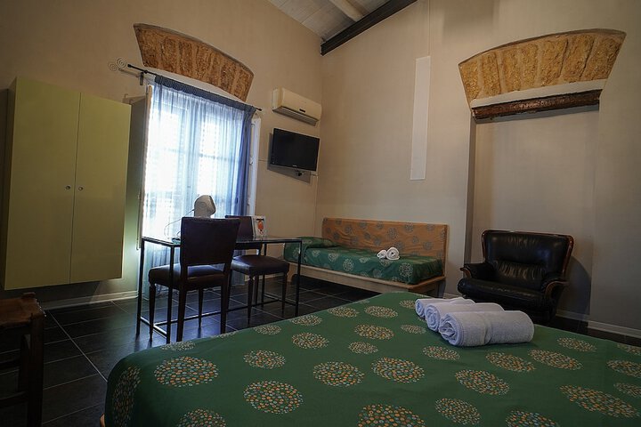 Room 19 of 58