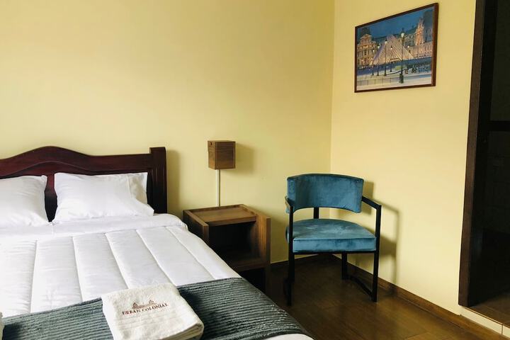 Room 9 of 23
