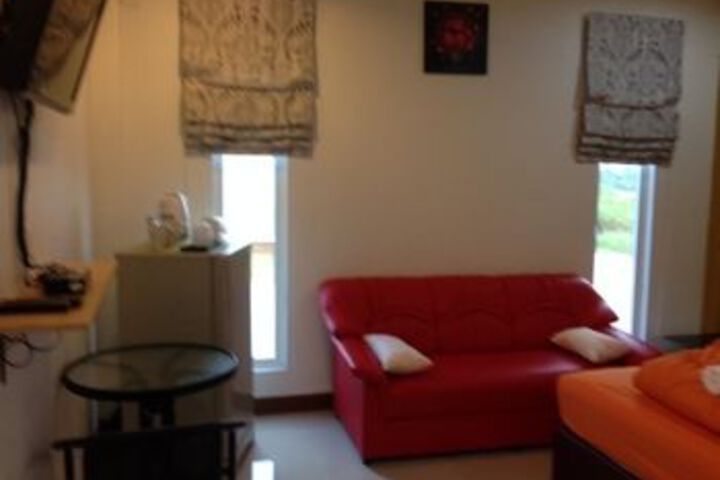 Room 15 of 16