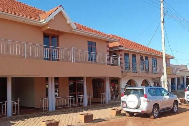 Strikers Hotel