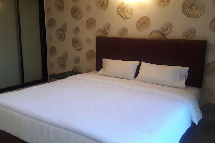 Room 14 of 42