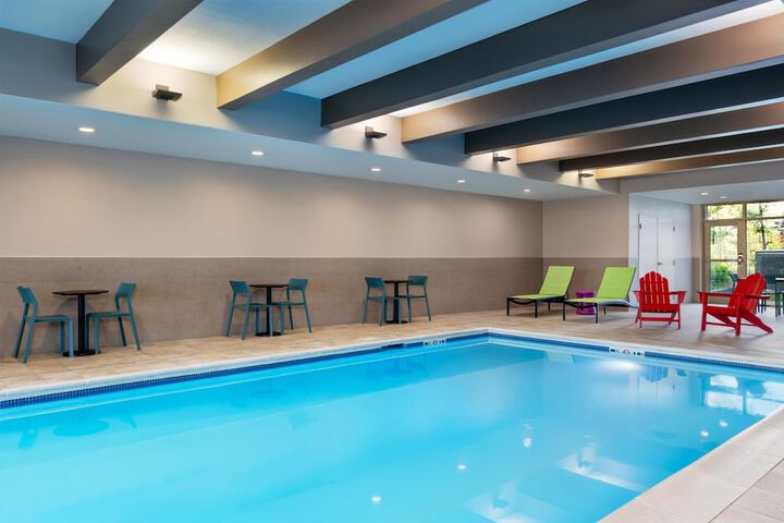 Pool image of Home2 Suites Florence / Cincinnati Airport South KY