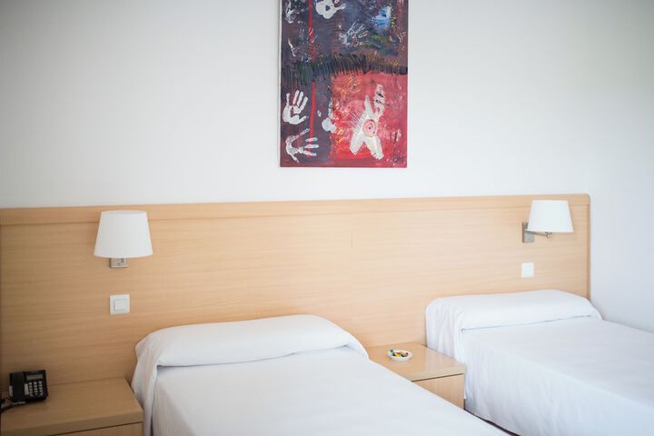 Room 2 of 21