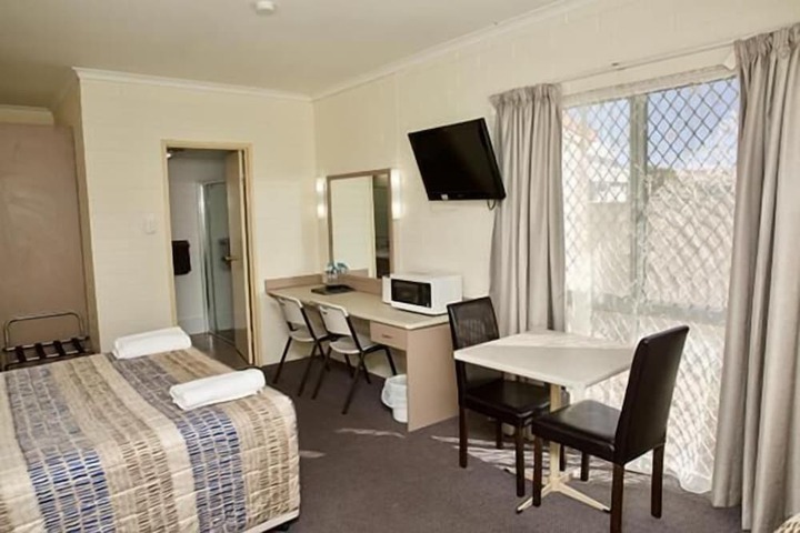Room 13 of 25