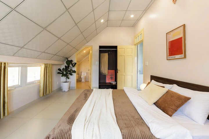 Room 45 of 101