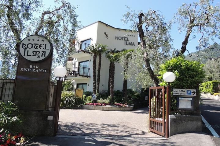 Hotel 89 of 104