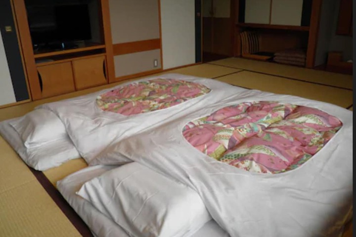 Room 7 of 69