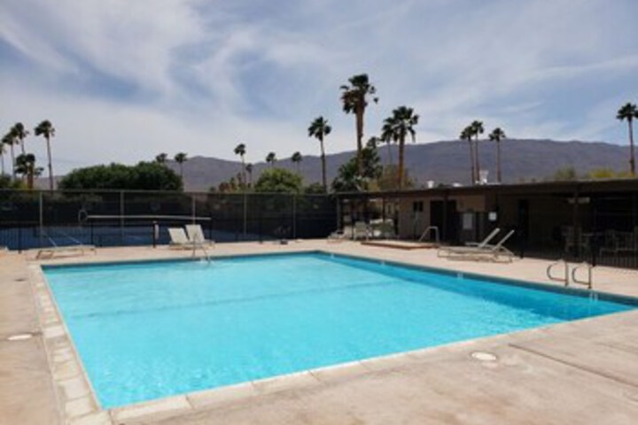 Pool 8 of 13