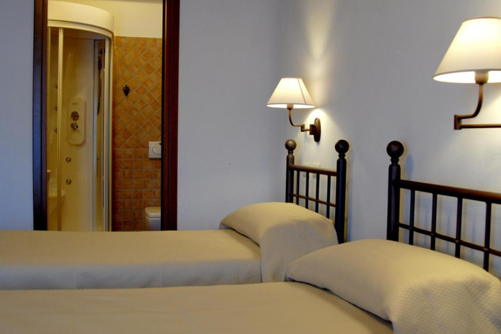 Room 6 of 23