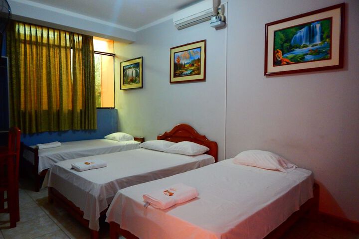 Room 17 of 44