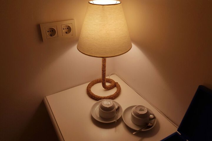 Room 14 of 65