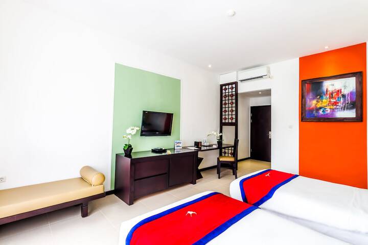 Room 9 of 42