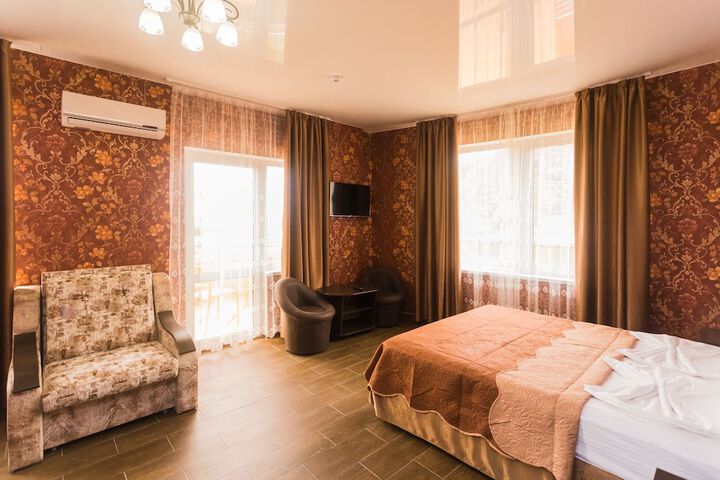 Room 52 of 60