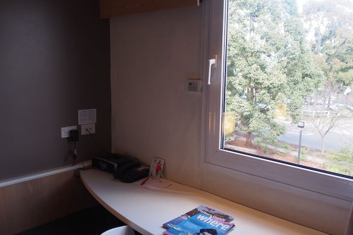 Room 6 of 33